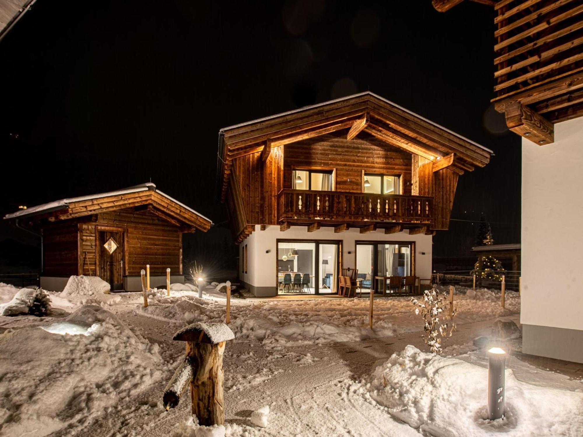 The Village Chalet Stone House Wald im Pinzgau Luaran gambar