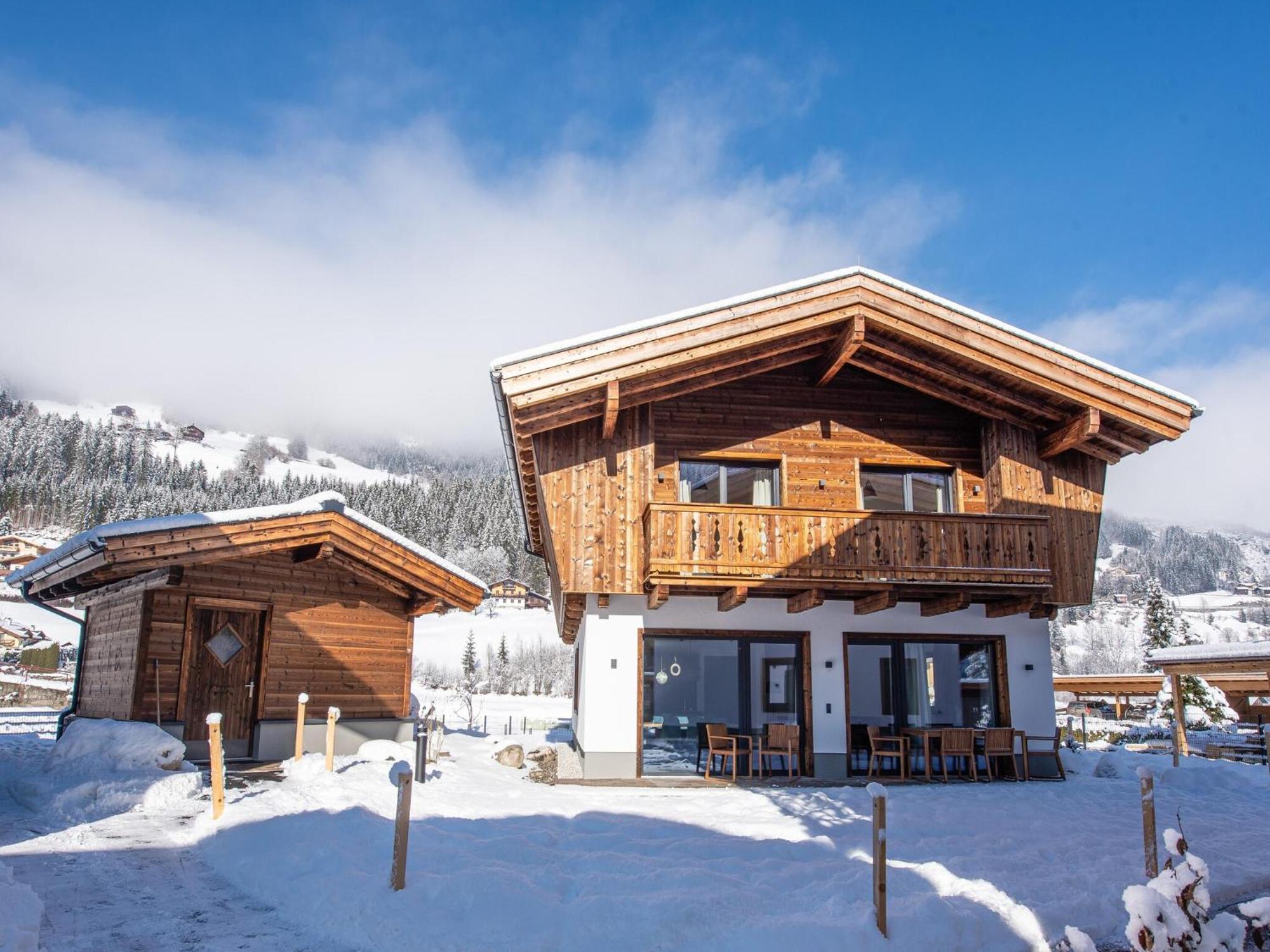 The Village Chalet Stone House Wald im Pinzgau Luaran gambar