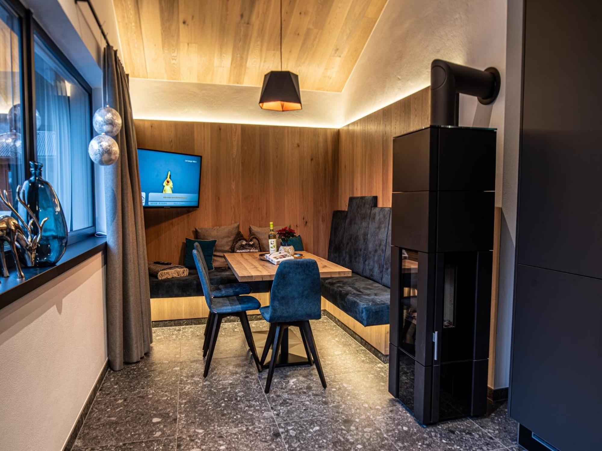 The Village Chalet Stone House Wald im Pinzgau Luaran gambar