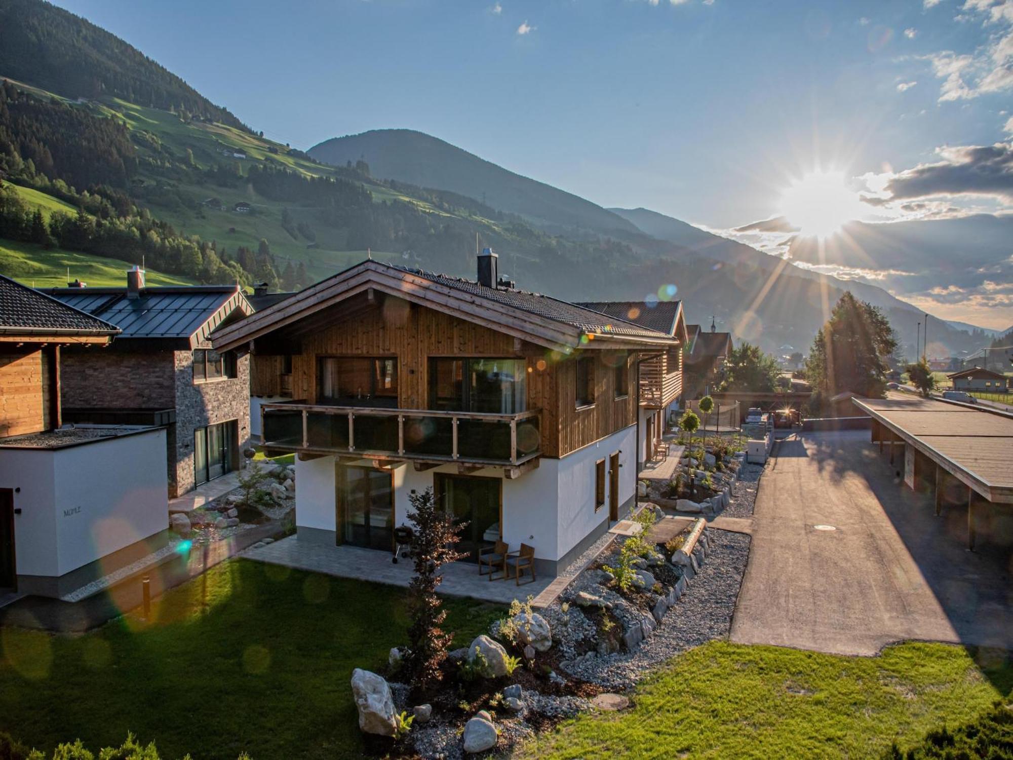The Village Chalet Stone House Wald im Pinzgau Luaran gambar