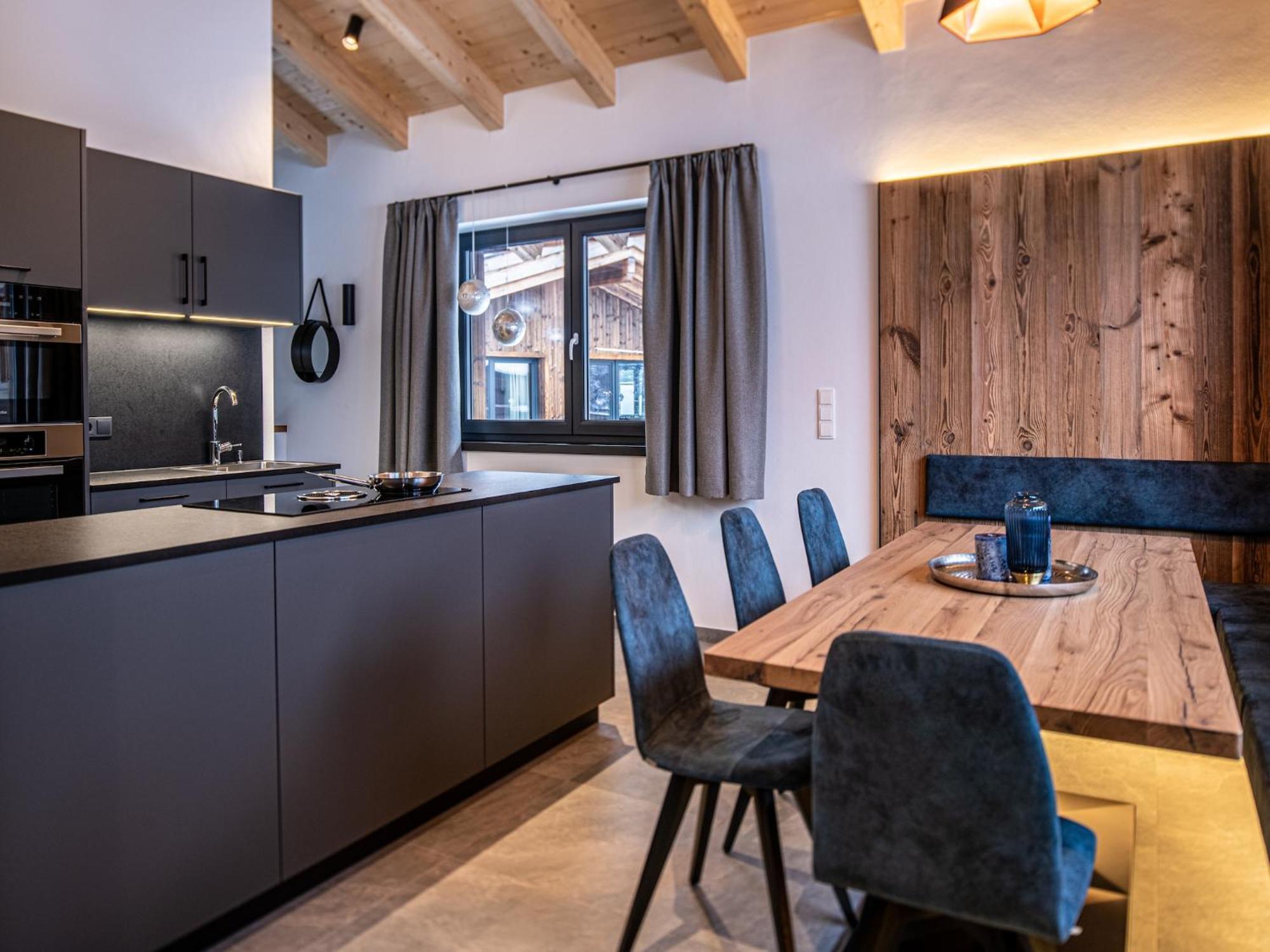The Village Chalet Stone House Wald im Pinzgau Luaran gambar