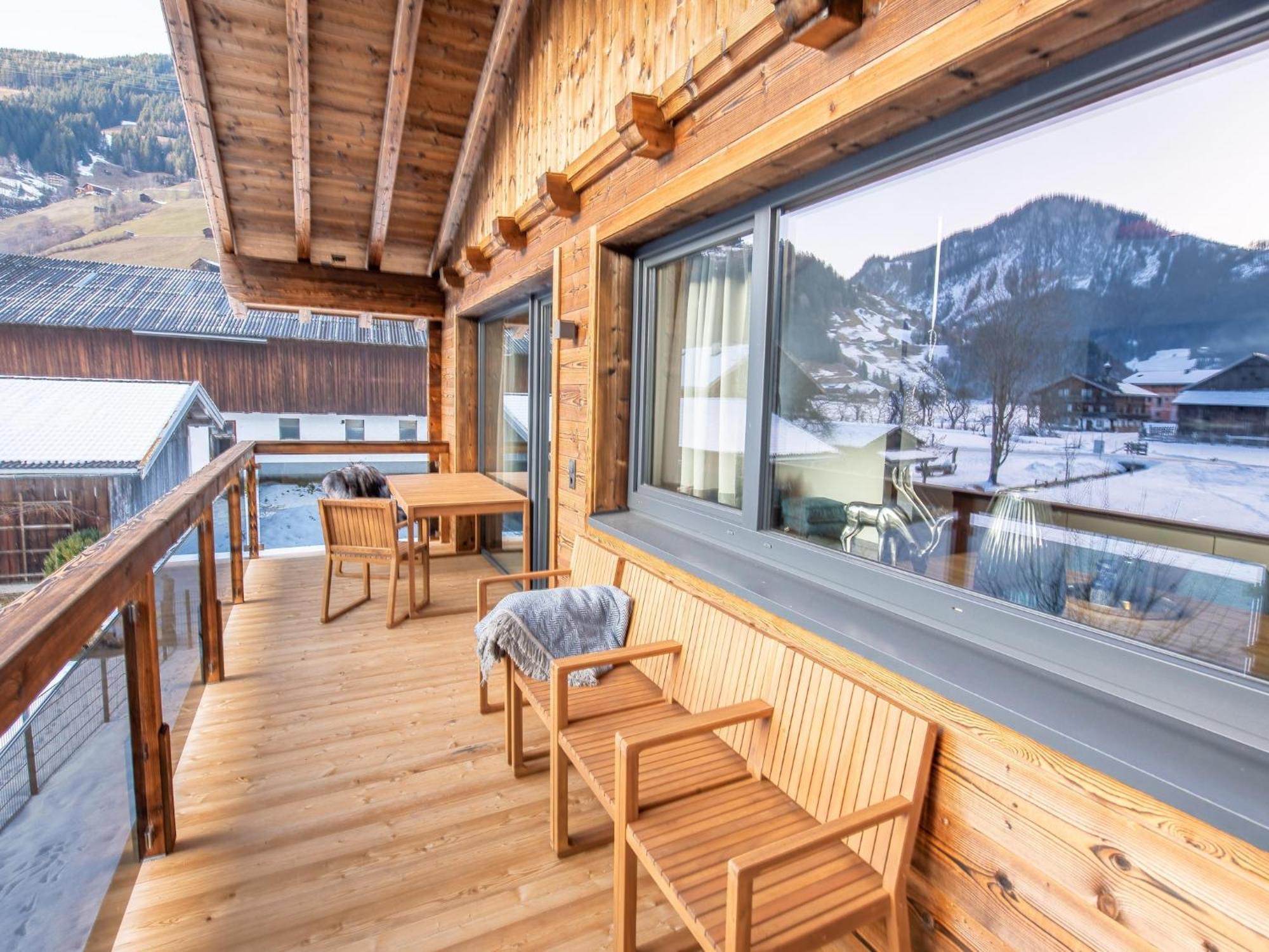 The Village Chalet Stone House Wald im Pinzgau Luaran gambar