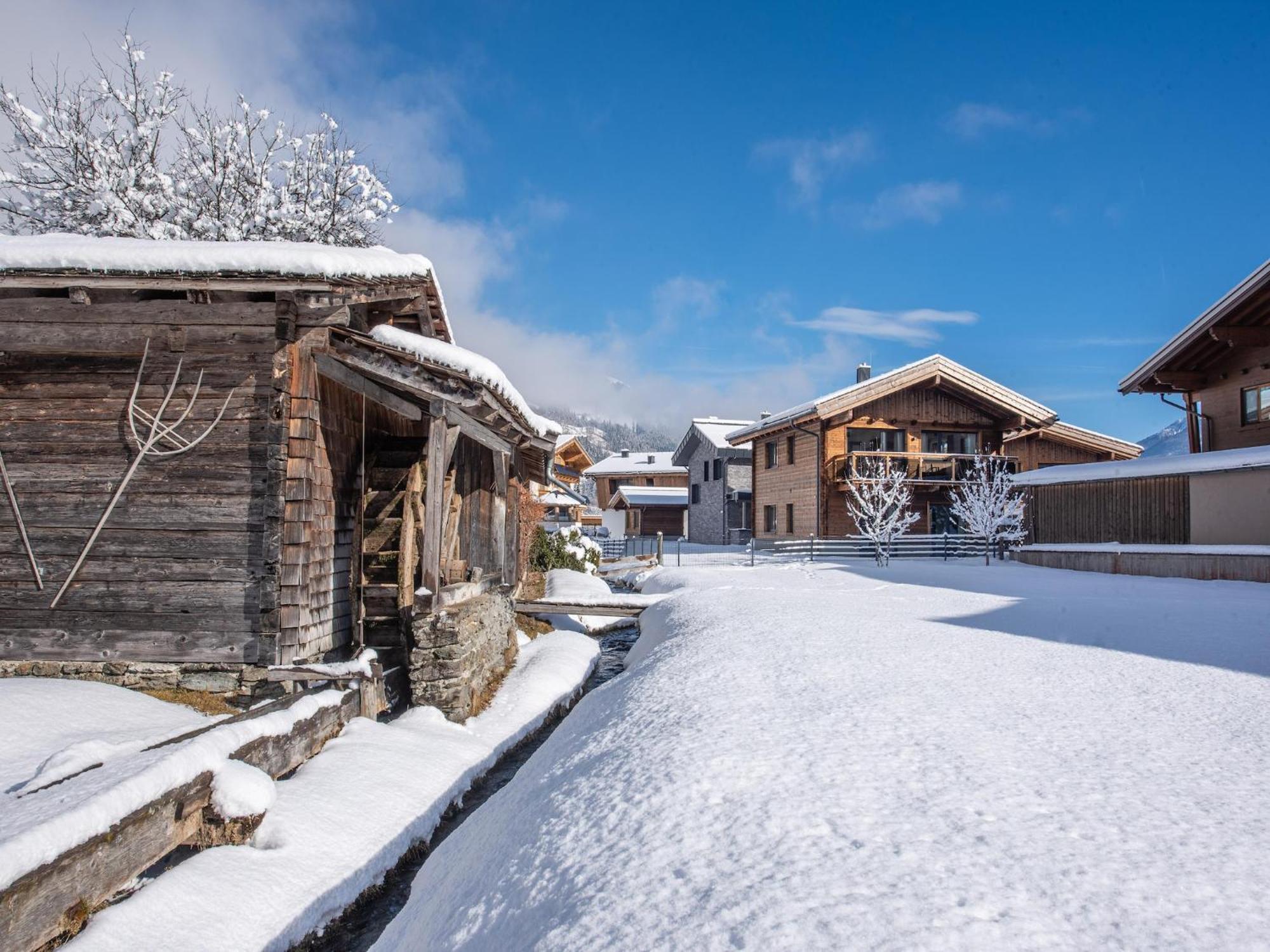 The Village Chalet Stone House Wald im Pinzgau Luaran gambar