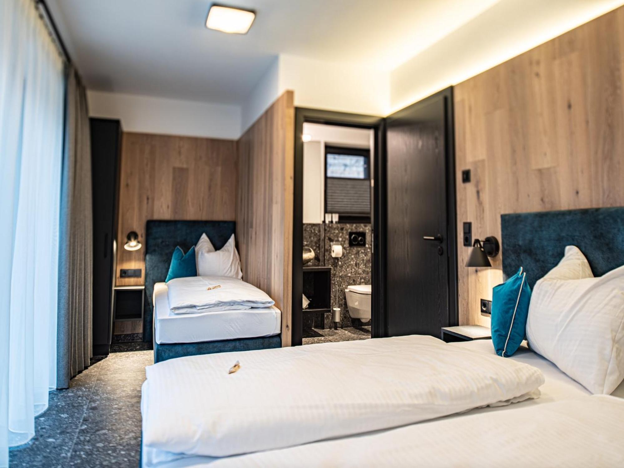 The Village Chalet Stone House Wald im Pinzgau Luaran gambar