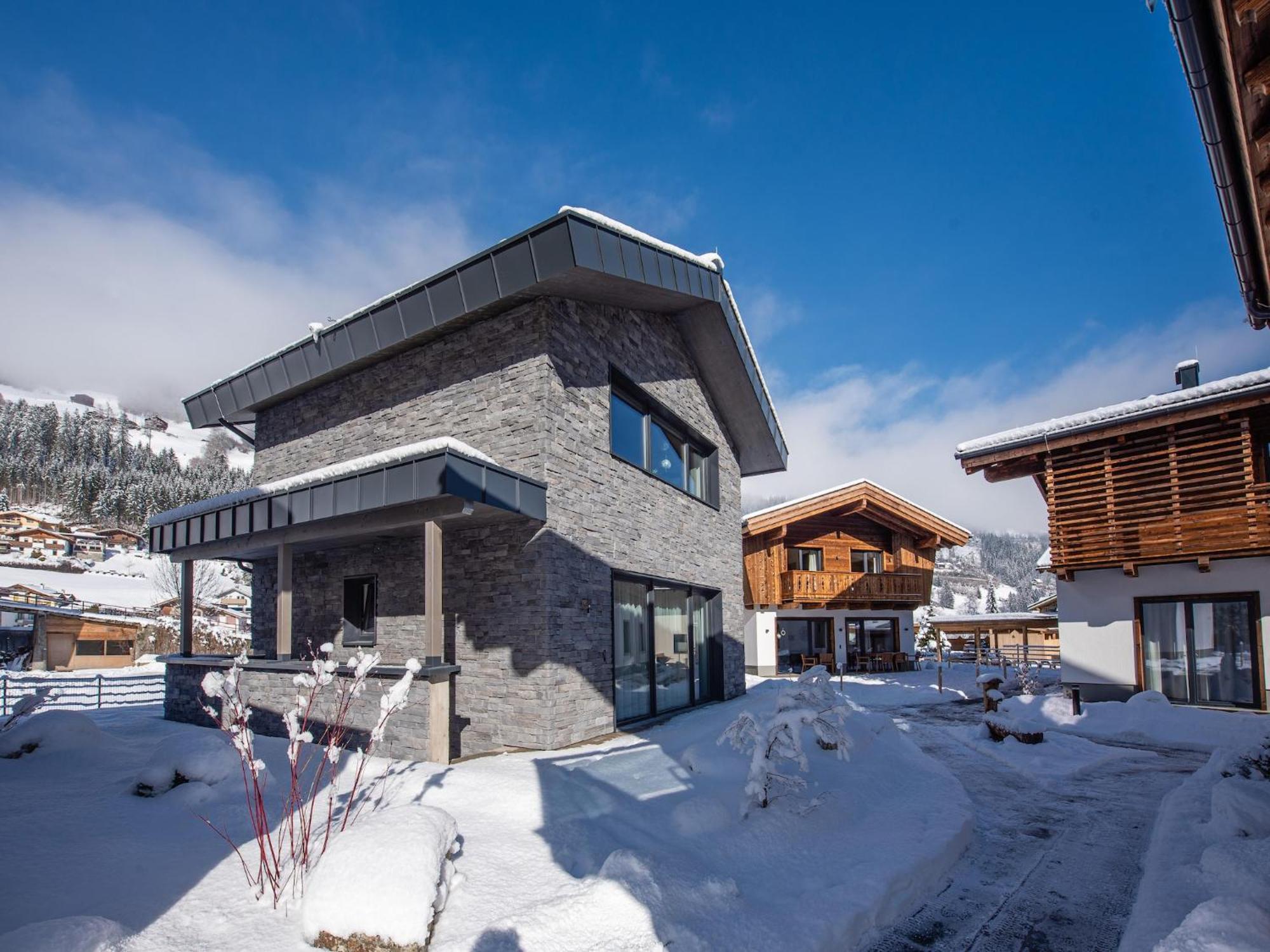 The Village Chalet Stone House Wald im Pinzgau Luaran gambar